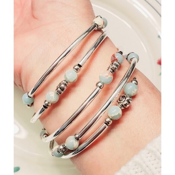 Coil Wrap Agate Seafoam Green Rose Pastel Accent Bracelet Memory Wire Bangle - Picture 8 of 9